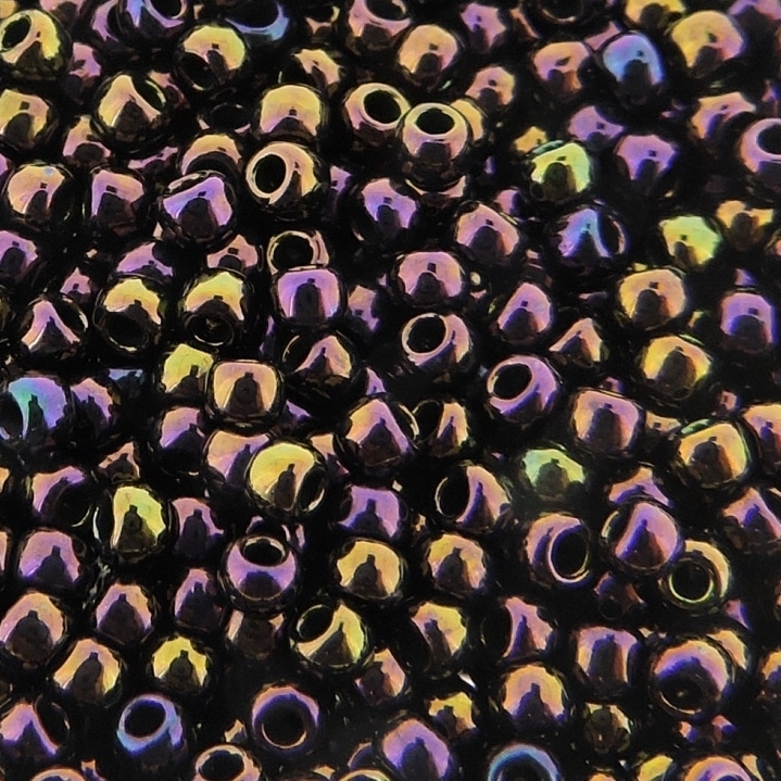 Toho Seed Beads Round Size 11/0 25GM Metallic Purple Iris 11-85