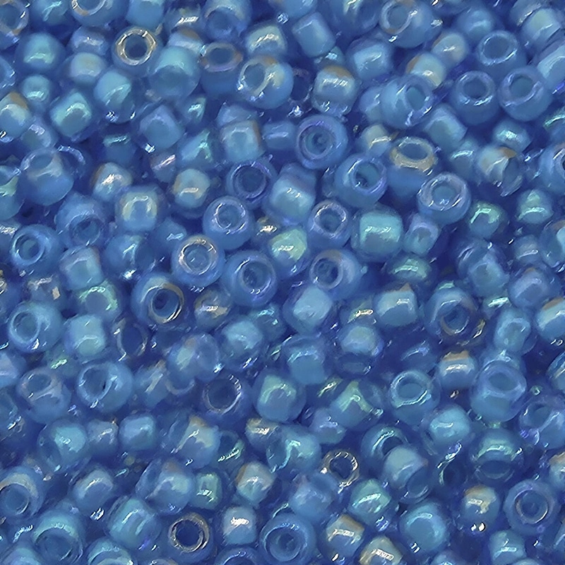 Toho Seed Beads Round Size 11/0 25GM Light Sapphire / Blue Lined 11-309