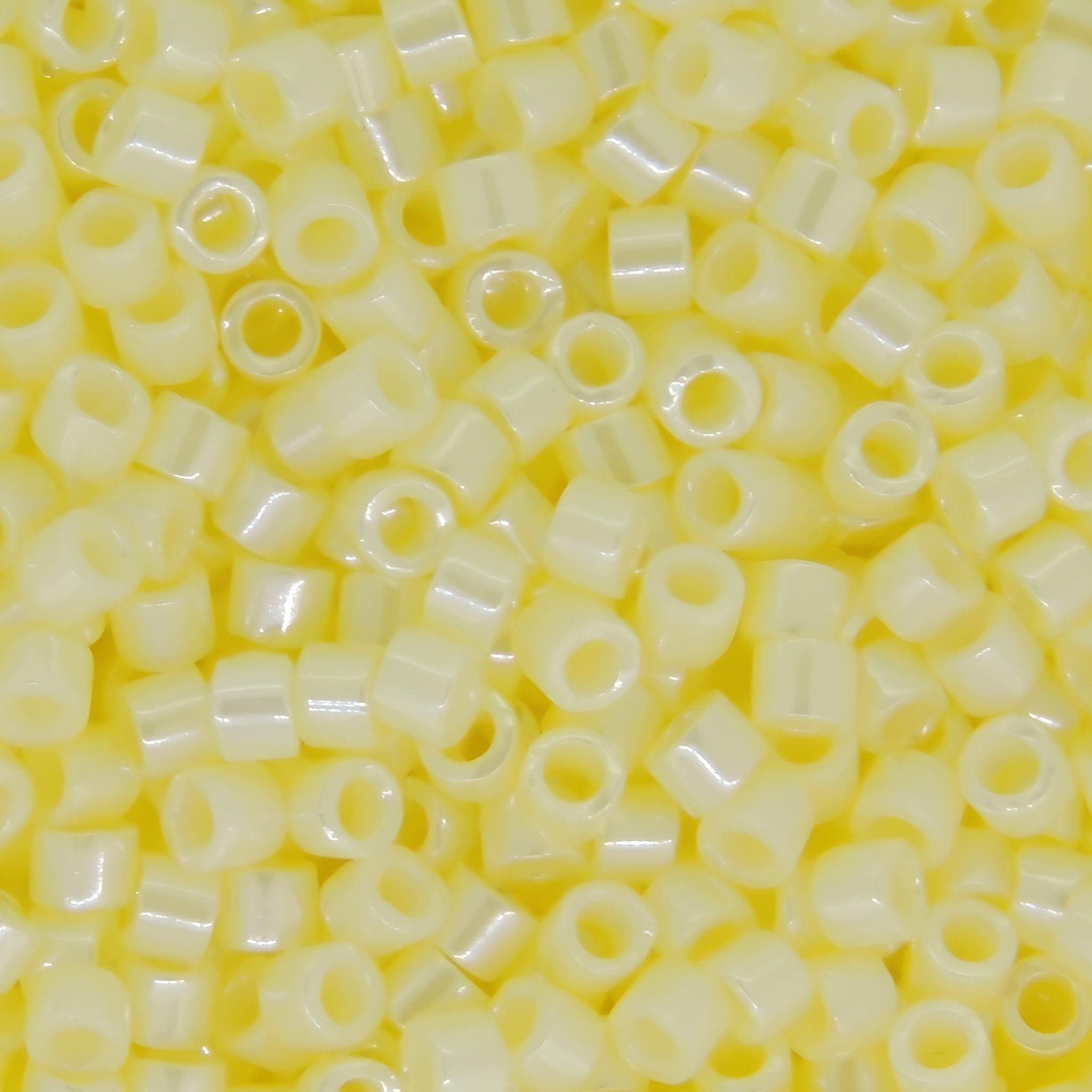 DB1531 Miyuki Delica Seed Beads 11/0 Whipped Butter Luster 7GM