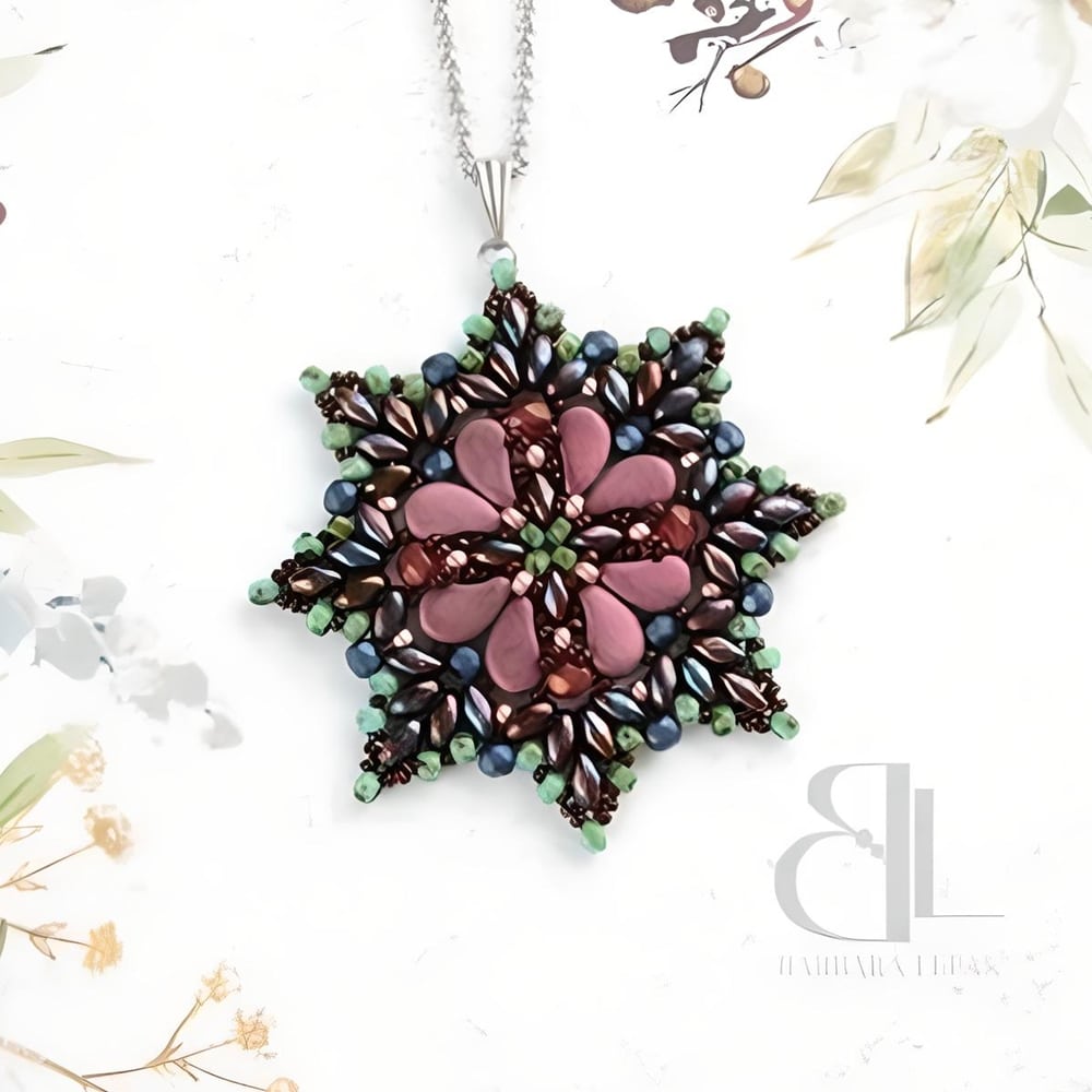 Flora Pendant Pattern – Free Pattern