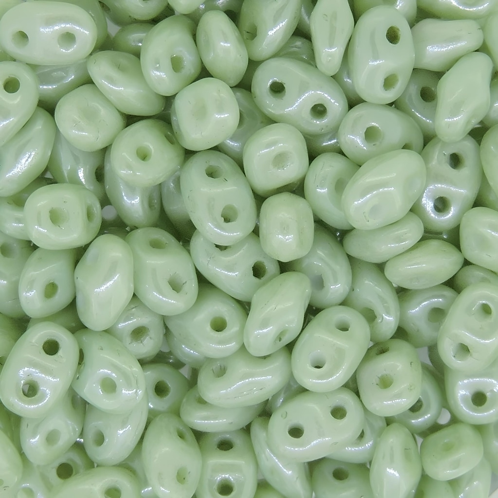 MiniDuo Two-hole Beads 4x2mm Chalk Light Green Luster 8GM